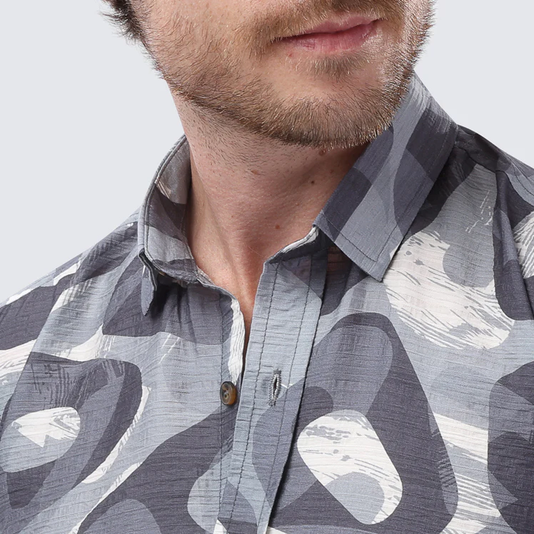 Huawie Half-Sleeve Shirt - Image 13